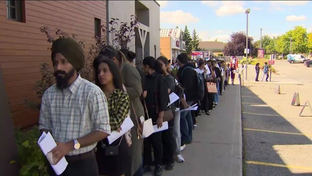 "Thousands of Indian Students Line Up for Hospitality Jobs in Canada"