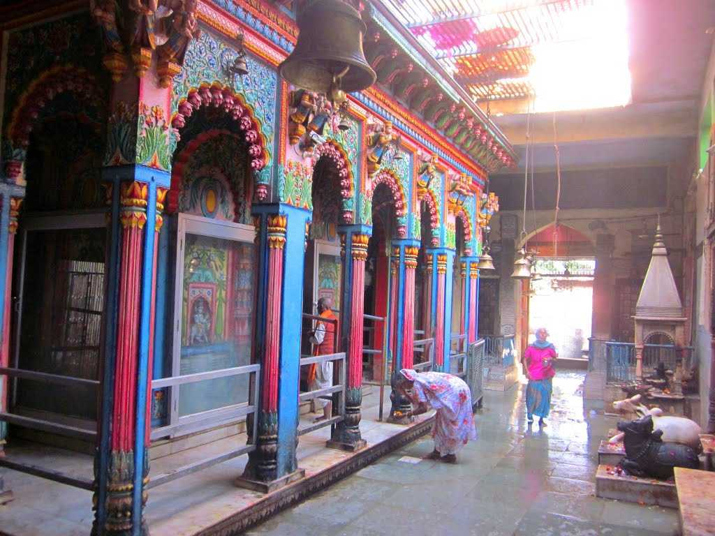 nageshwarnath temple