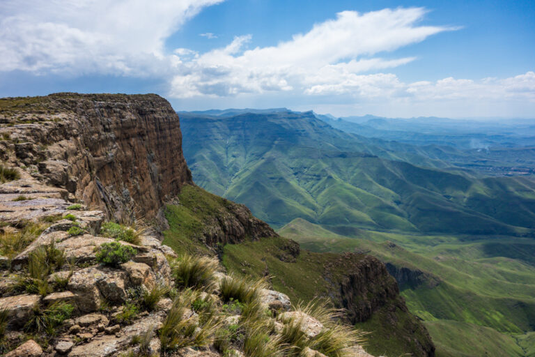 Drakensberg-Mafadi-South-AfricaK-768x512