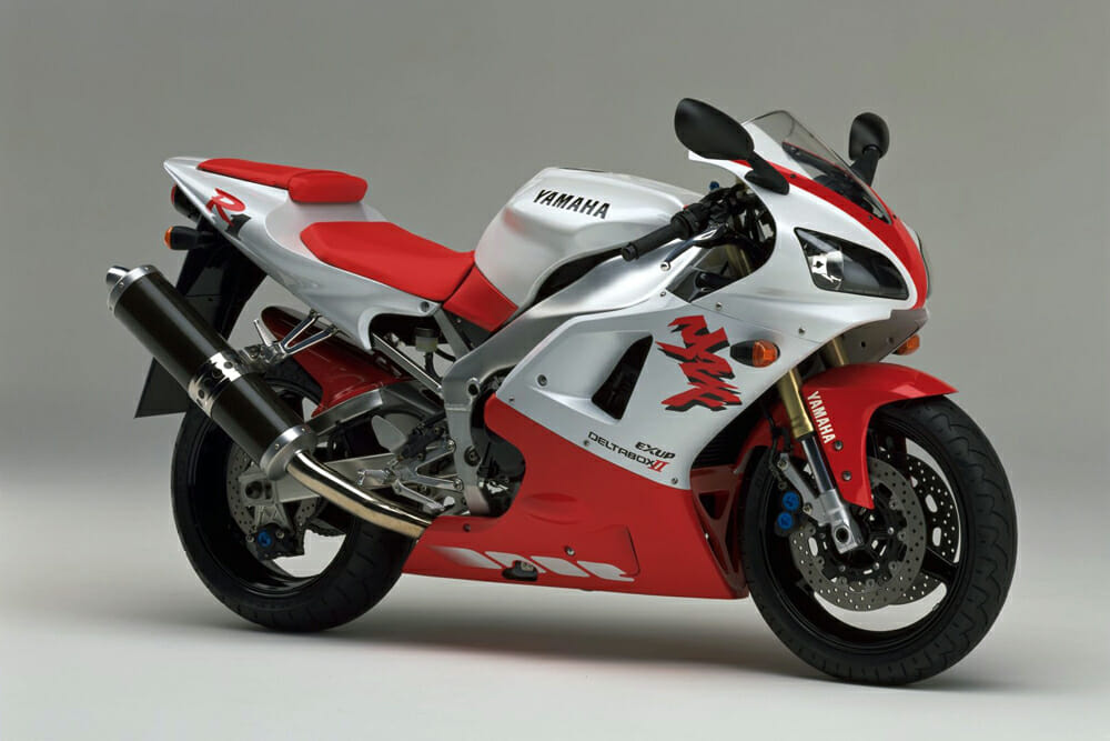 Yamaha-YZF-R1